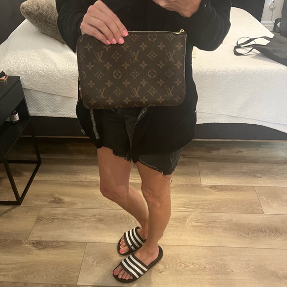 Authentic Louis Vuitton Etui PM .. brand new never used - Picture 8 of 9